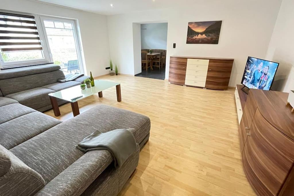 Shine Apartment Schwarzenfeld Kültér fotó
